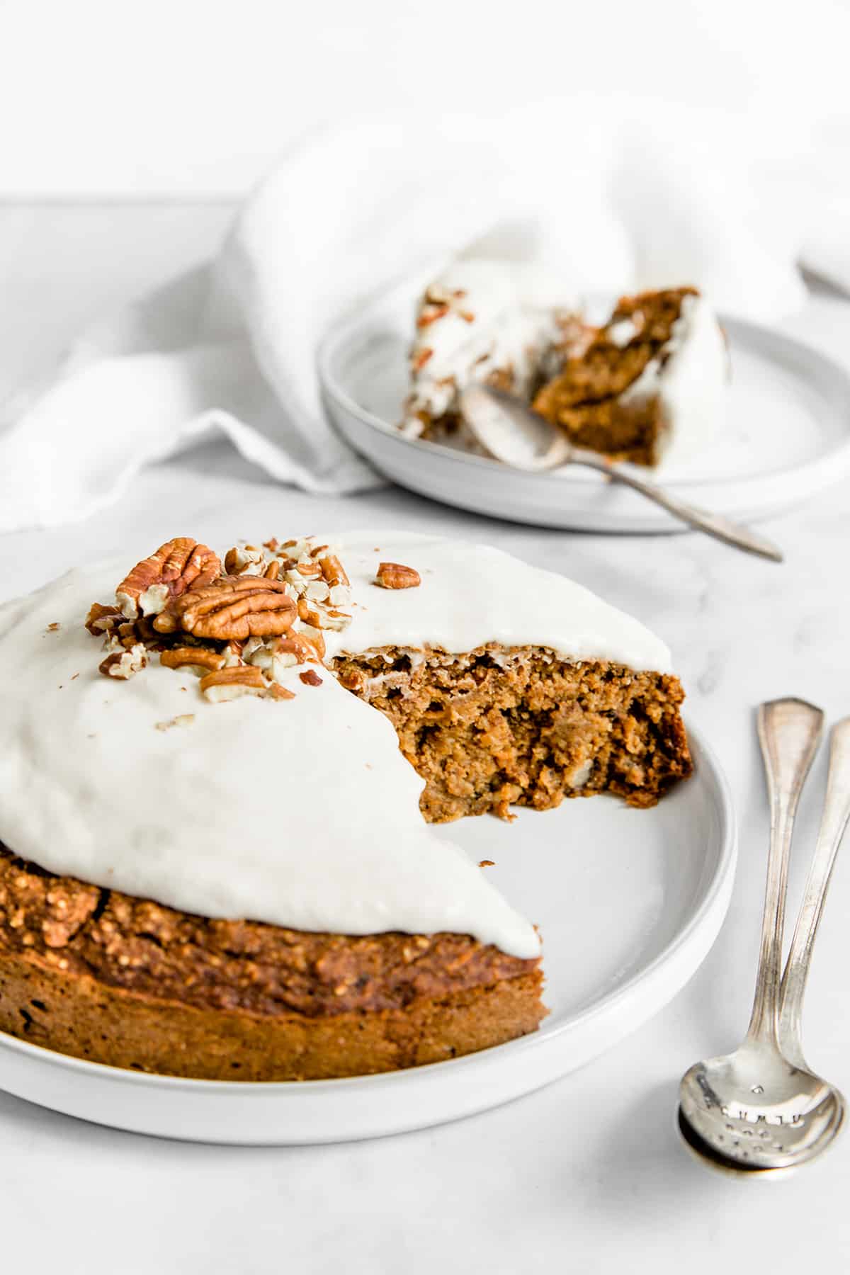 EASY AND HEALTHY CARROT CAKE | Healthy Foodie Girl