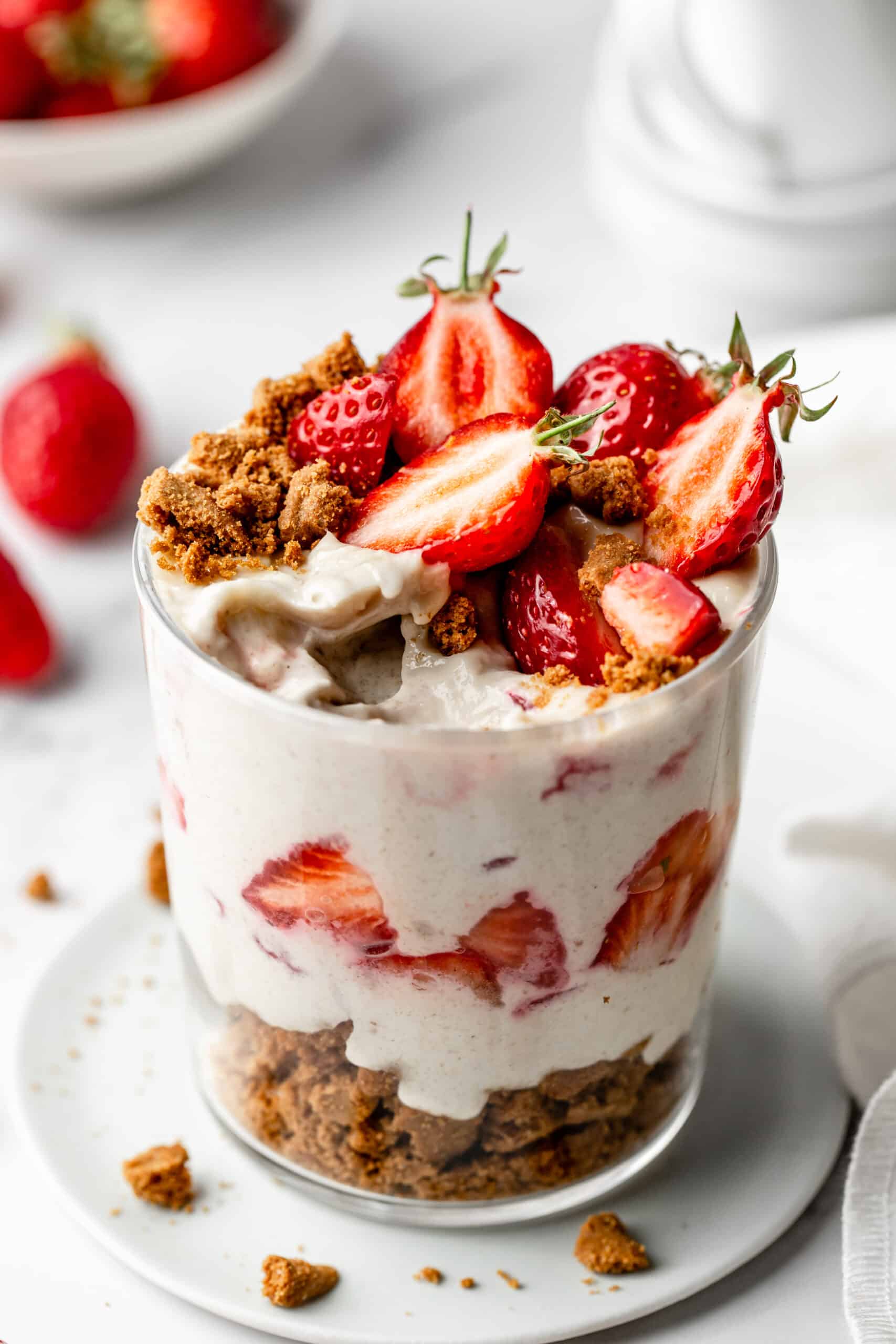 Strawberry Cheesecake Overnight Oats