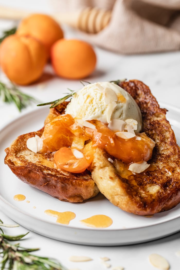 French Toasts with rosemary roasted Apricots